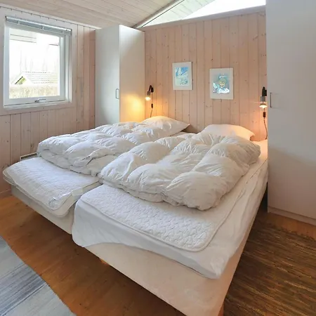 Amazing Home In Sydals With Sauna * Skovby (Syddanmark)